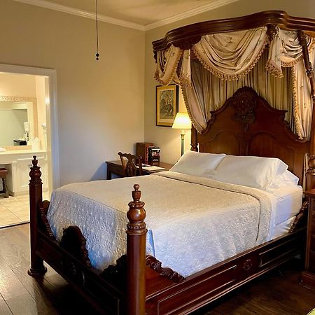 Anchuca Historic Mansion & Inn Vicksburg Bagian luar foto
