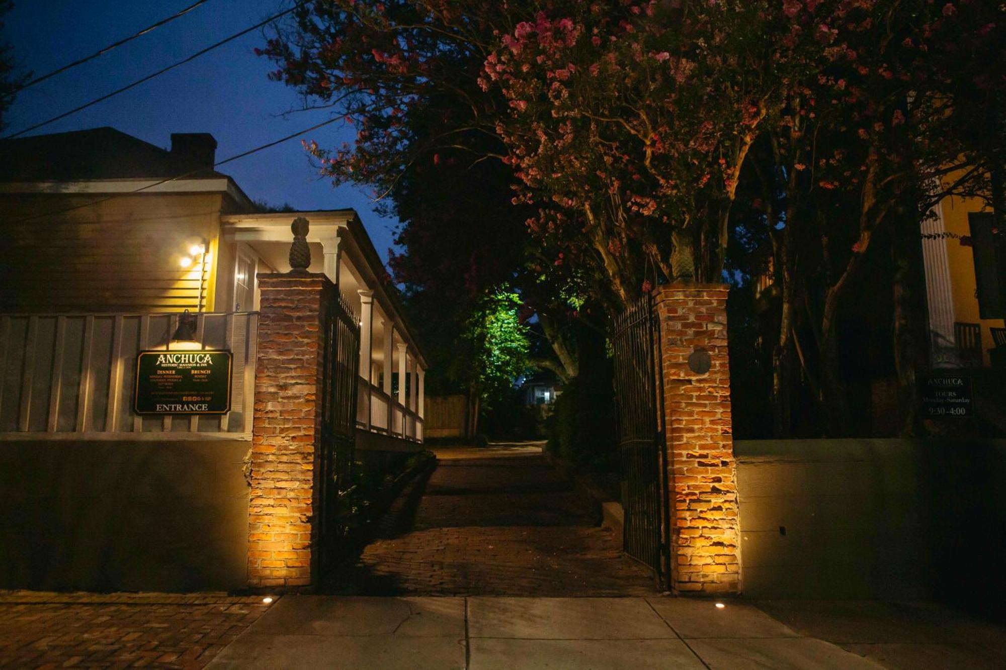 Anchuca Historic Mansion & Inn Vicksburg Bagian luar foto