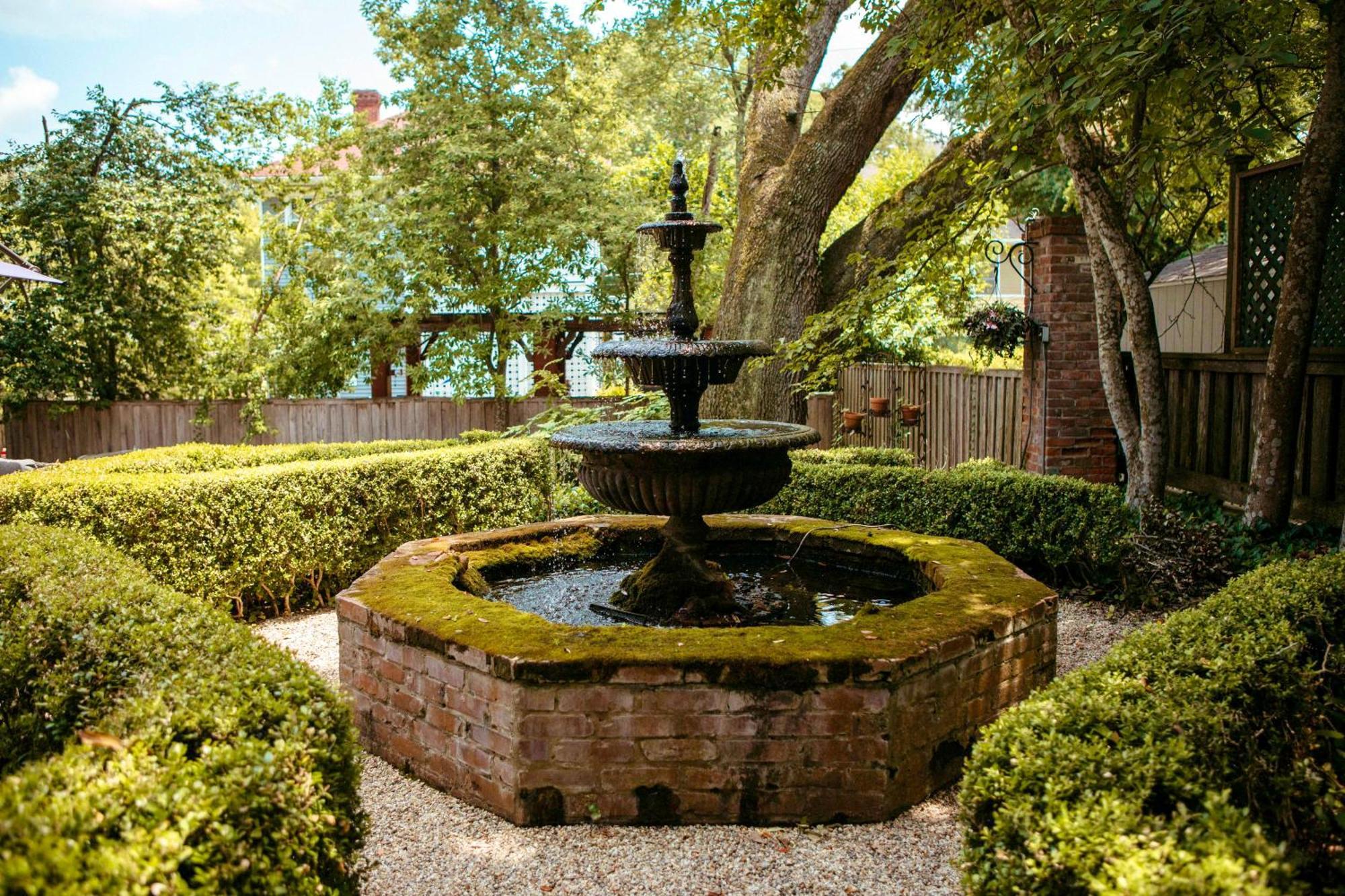 Anchuca Historic Mansion & Inn Vicksburg Bagian luar foto
